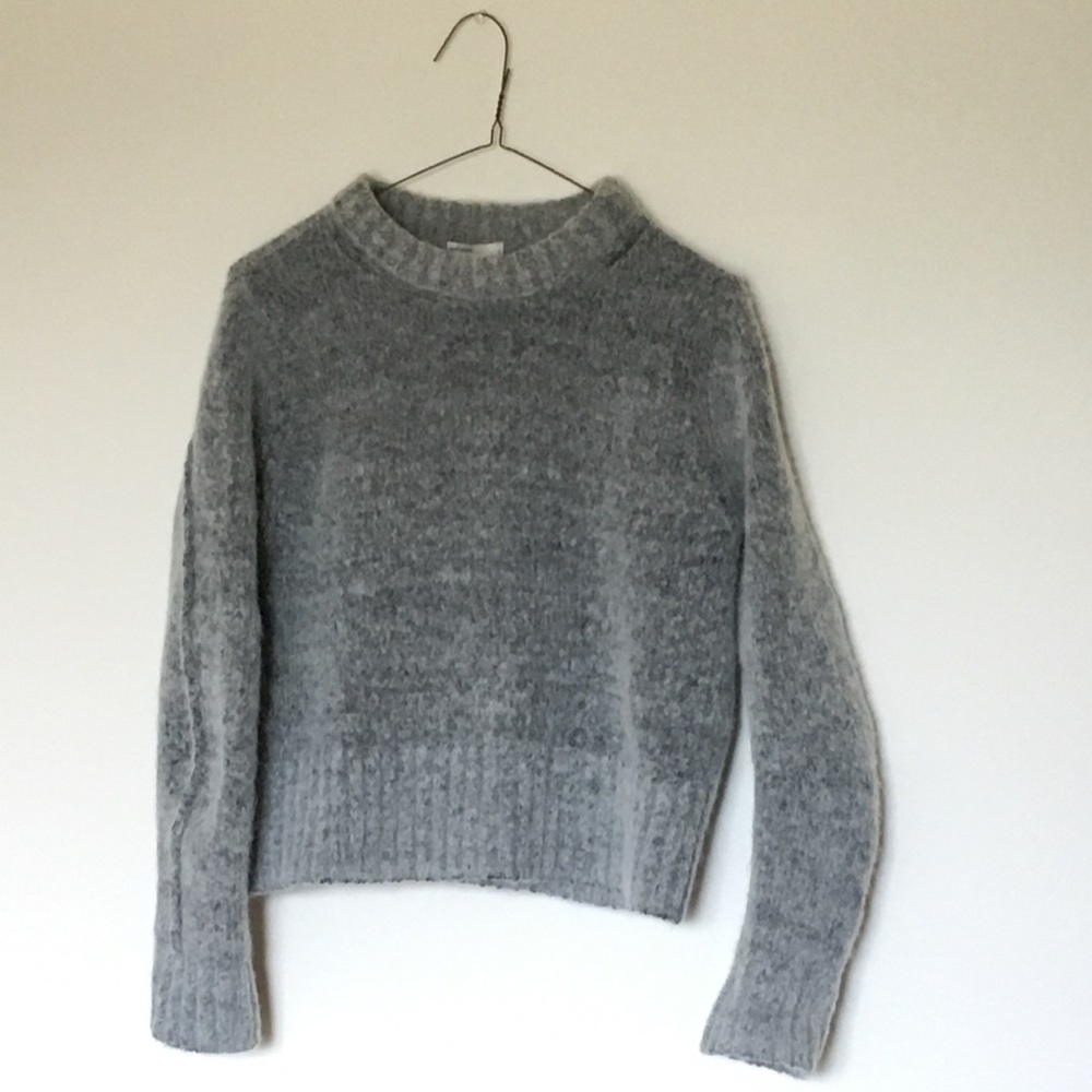 lana del rey h&m alpaca wool crop grey sweater